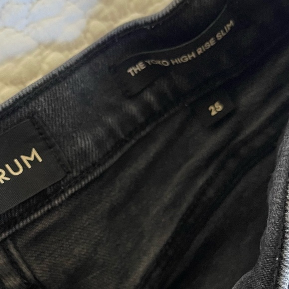 Aritzia Denim Forum Jeans - Picture 2 of 5
